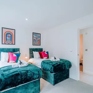 Apartment Two Bedroom Urban Retreat In The Heart Of, Exeter