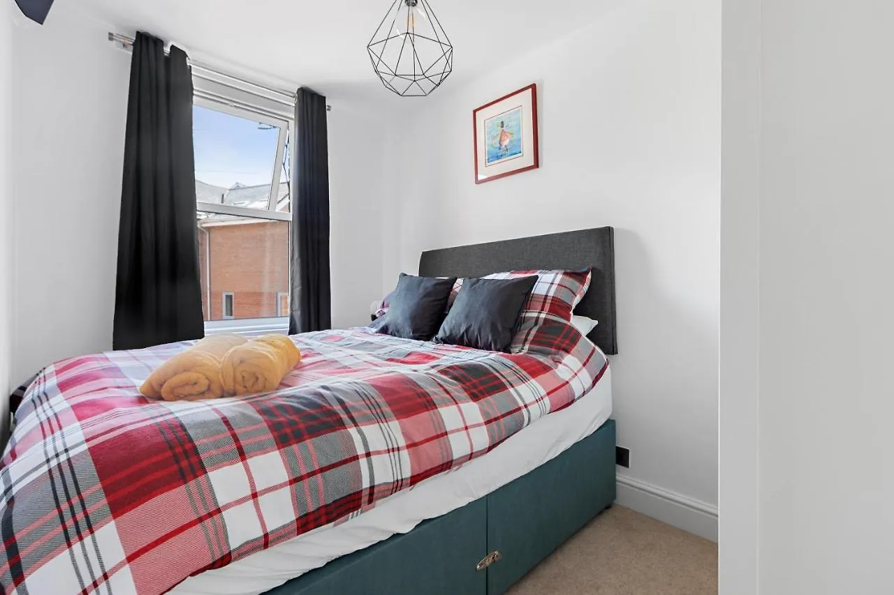 Country house River Exe Cottage Waterfront Exeter United Kingdom